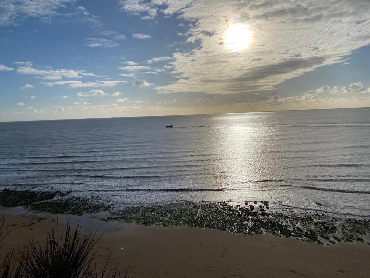Stones Throw - Stunning House, Mins From Beach And Dogs Welcome Broadstairs Exterior foto